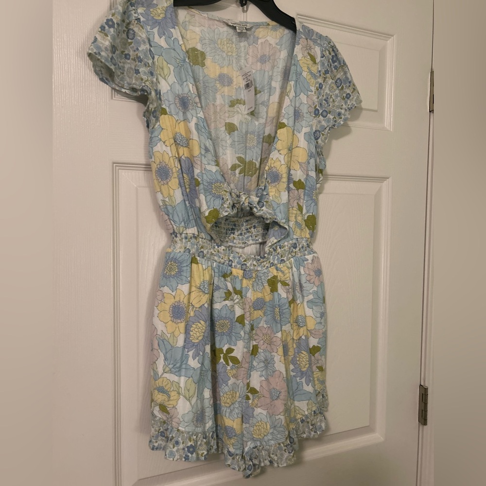 NWT! American Eagle romper
